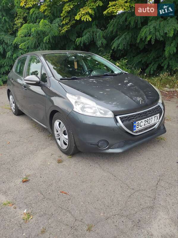 Peugeot 208 2014
