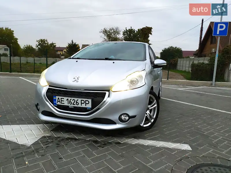Peugeot 208 2013