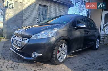 Хетчбек Peugeot 208 2013 в Калуші