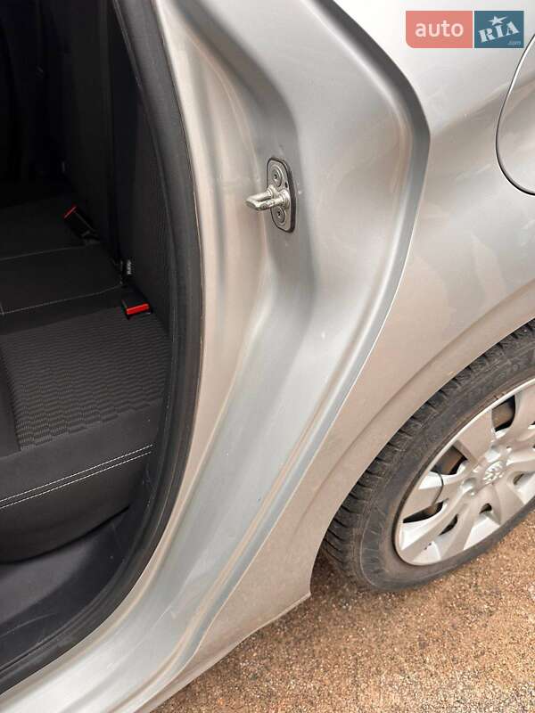 Хетчбек Peugeot 208 2017 в Южноукраїнську