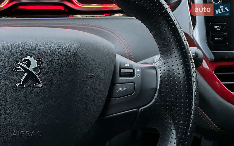 Хэтчбек Peugeot 208 2013 в Львове