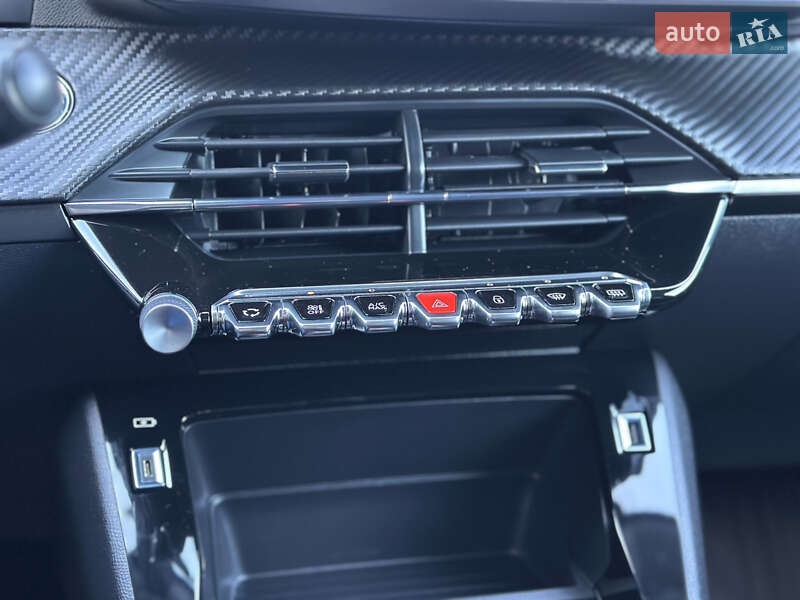 Хэтчбек Peugeot 208 2020 в Тернополе