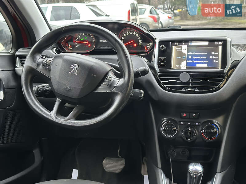 Хетчбек Peugeot 208 2013 в Львові
