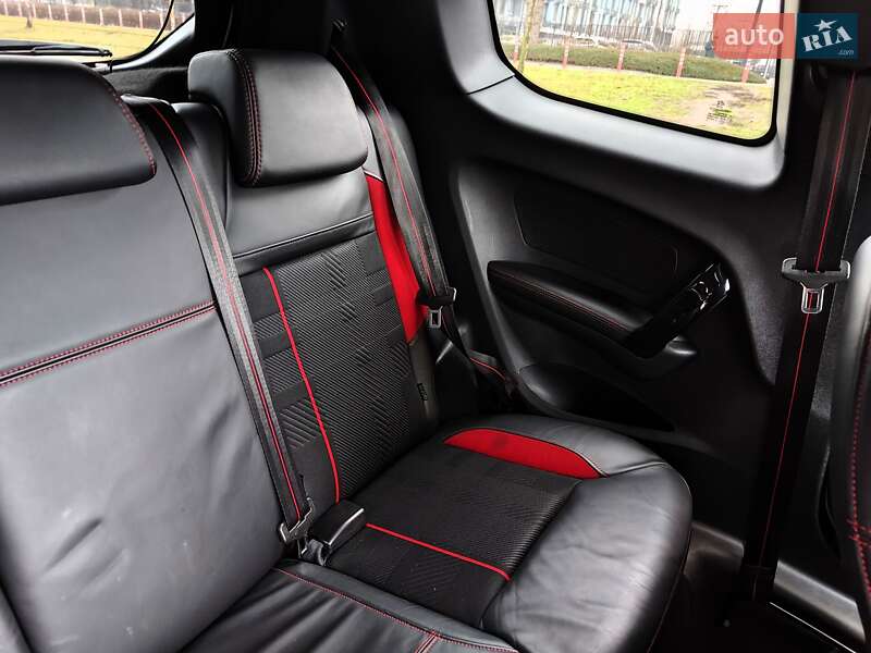 Хэтчбек Peugeot 208 2013 в Киеве фото 55 Хэтчбек Peugeot 208 2013 в Киеве