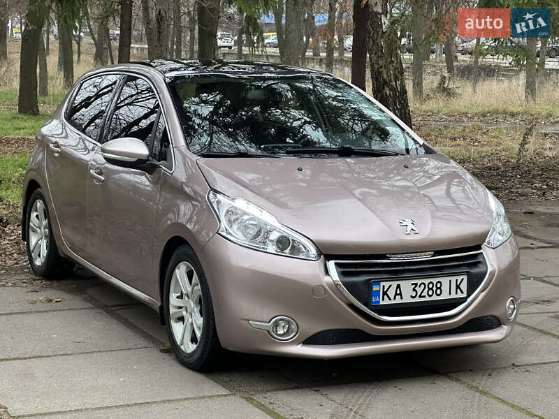 Peugeot 208 2013 Peugeot 208 2013