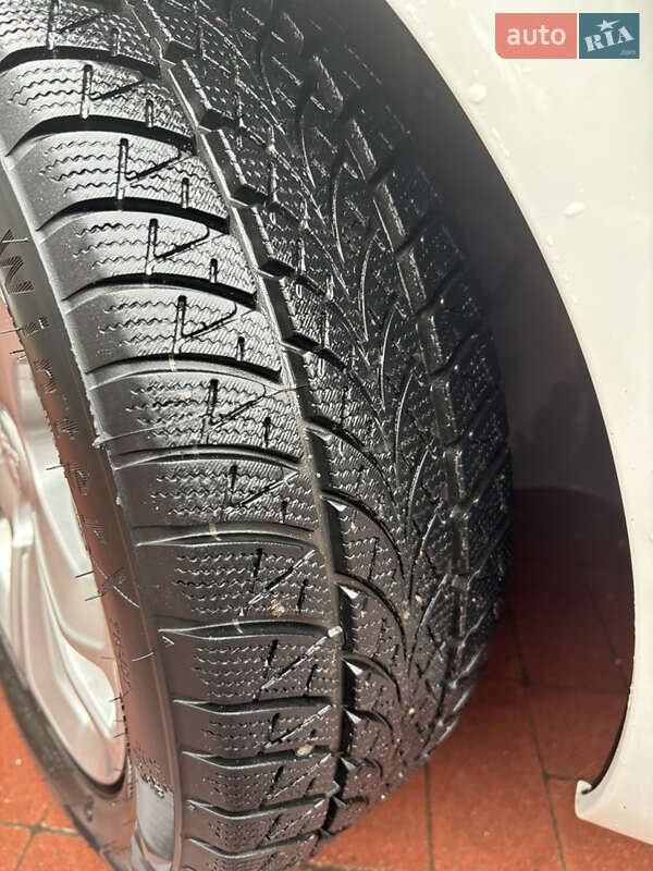 Хэтчбек Peugeot 208 2014 в Ровно