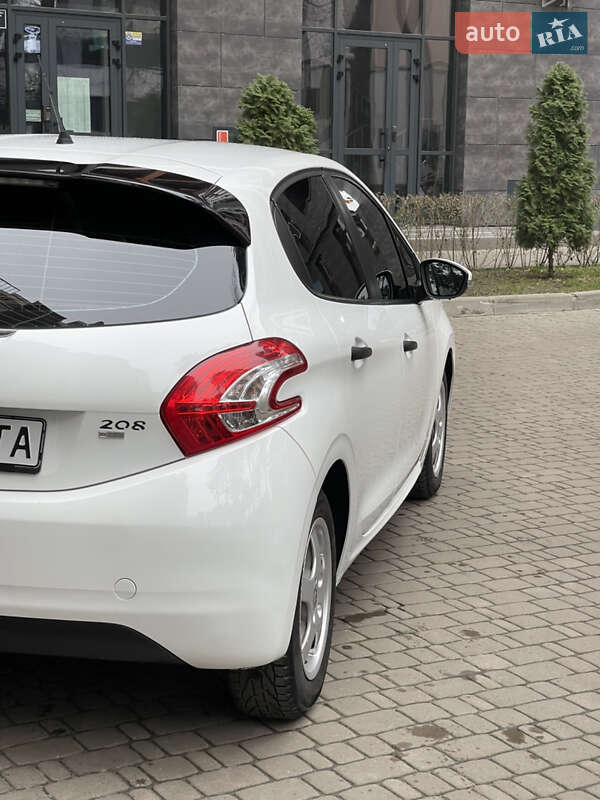 Хетчбек Peugeot 208 2014 в Броварах