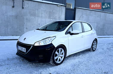 Хэтчбек Peugeot 208 2013 в Киеве