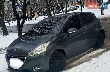 Хетчбек Peugeot 208 2012 в Кременчуці