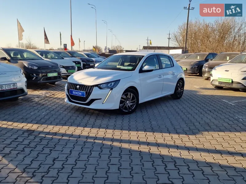 Peugeot 208 2021