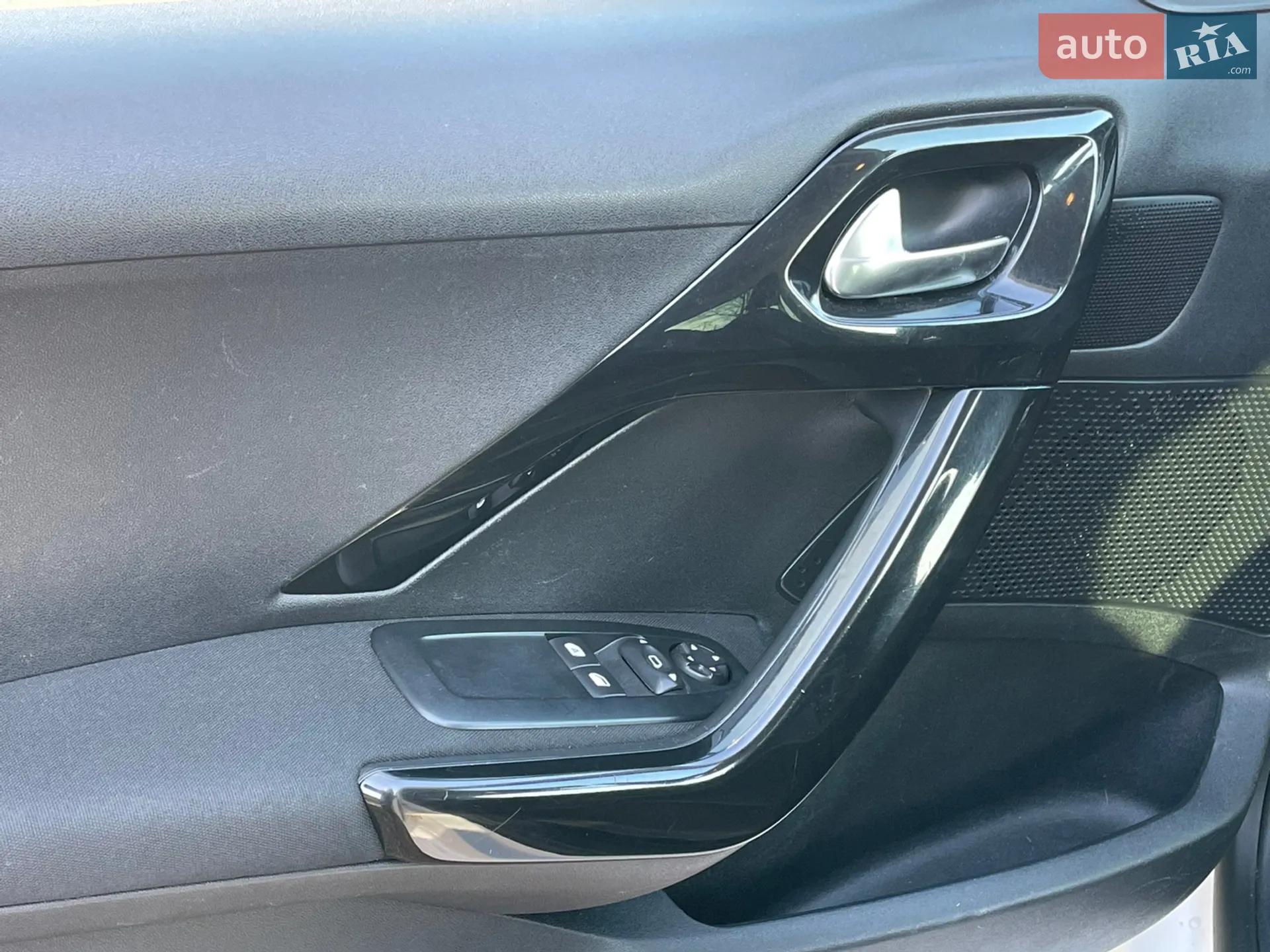 2015 Peugeot 208 - мініатюра 22