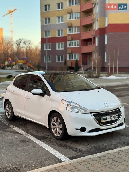Peugeot 208 2013