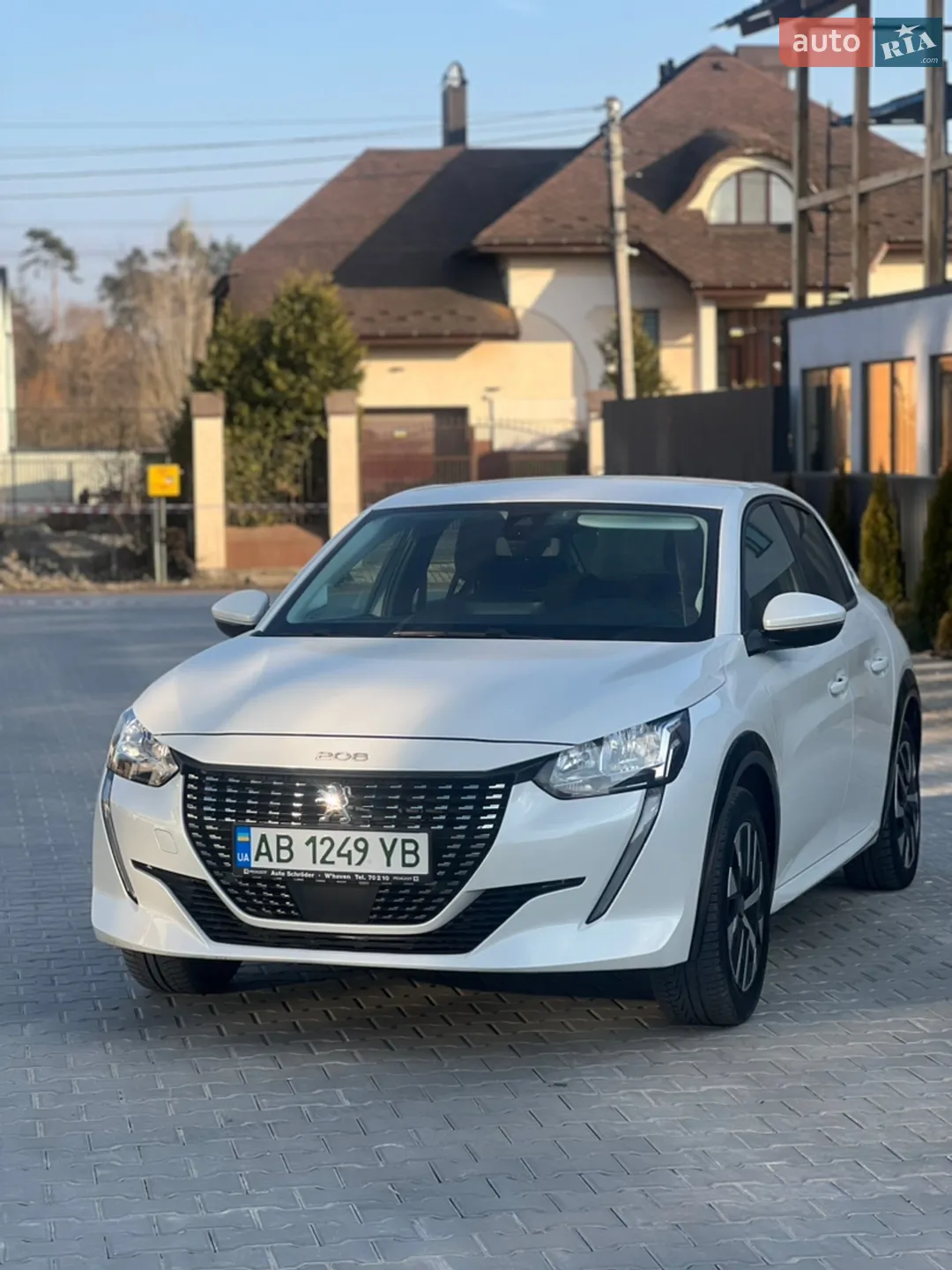 Peugeot 208 2021 VIN VR3UHZKXZMT013660 фото оголошення 2 з 33