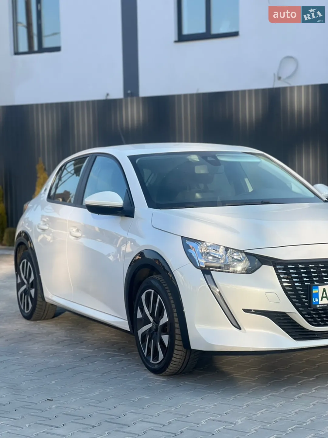 Peugeot 208 2021 VIN VR3UHZKXZMT013660 фото оголошення 5 з 33