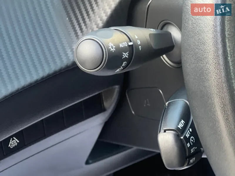 Peugeot 208 2021 VIN VR3UHZKXZMT013660 фото оголошення 18 з 68