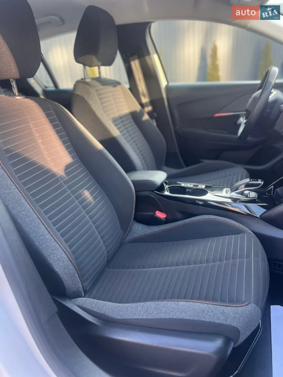 Peugeot 208 2021 VIN VR3UHZKXZMT013660 фото оголошення 31 з 33