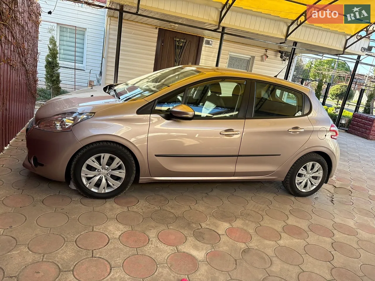 2012 Peugeot 208 - мініатюра 20