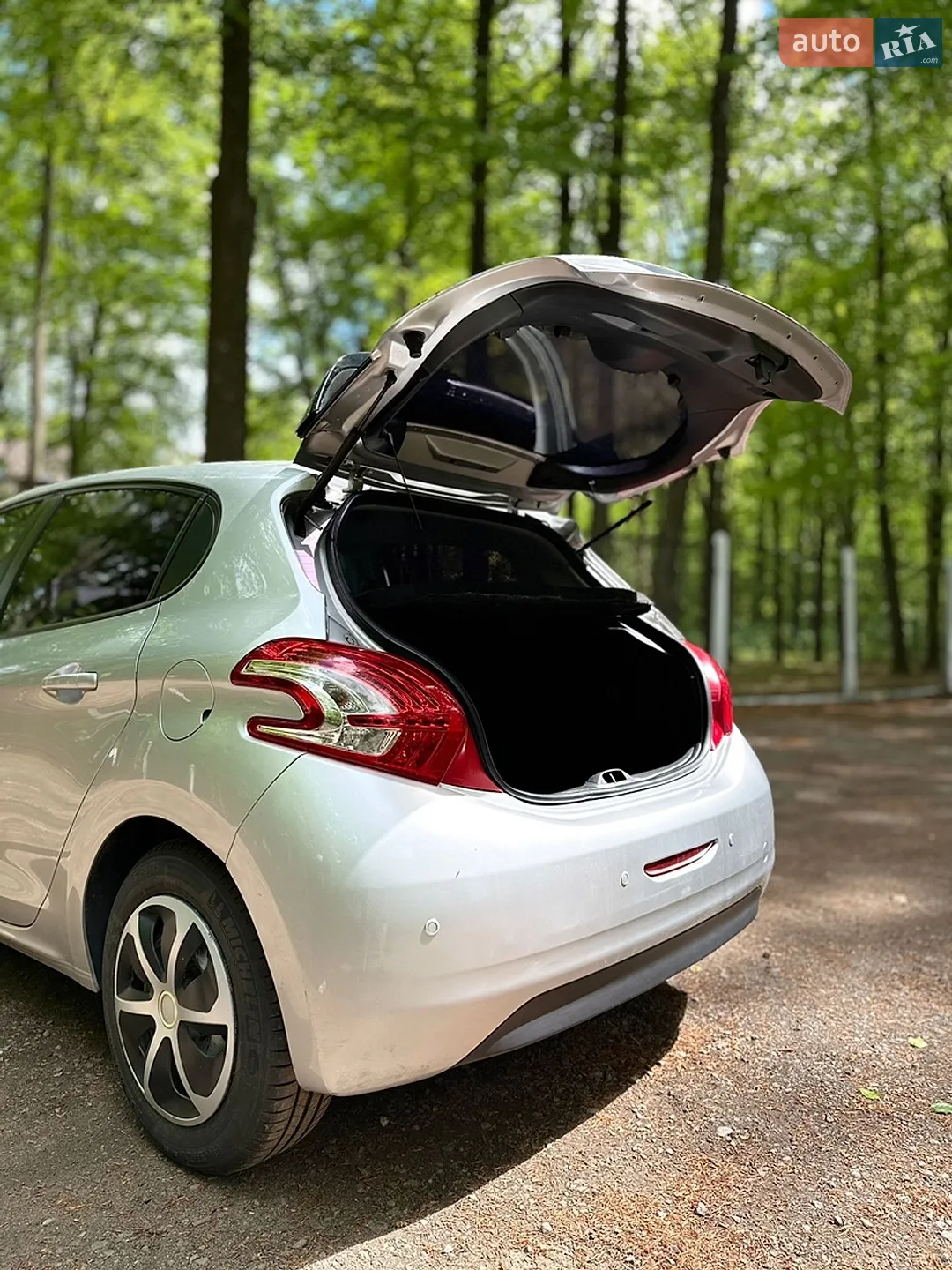 2014 Peugeot 208 - мініатюра 14
