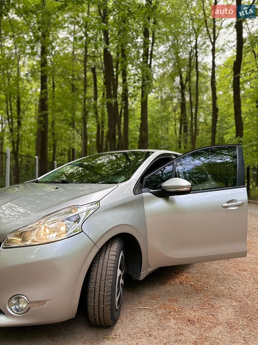2014 Peugeot 208 - мініатюра 17