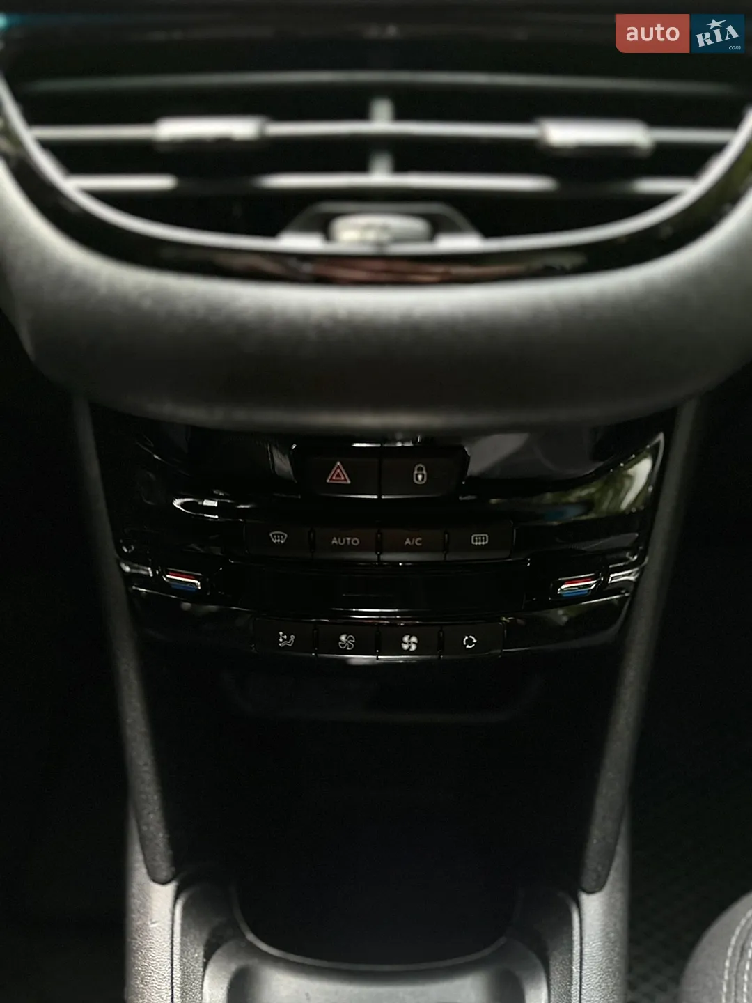 2014 Peugeot 208 - мініатюра 56