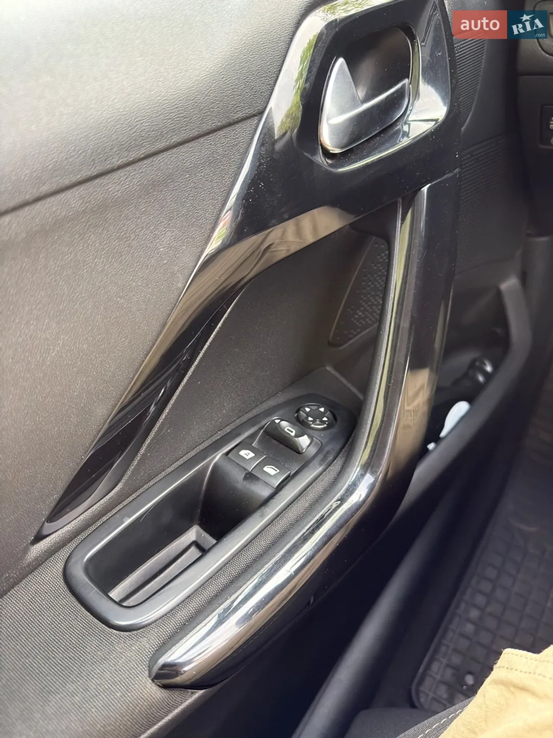 2016 Peugeot 208 - мініатюра 26