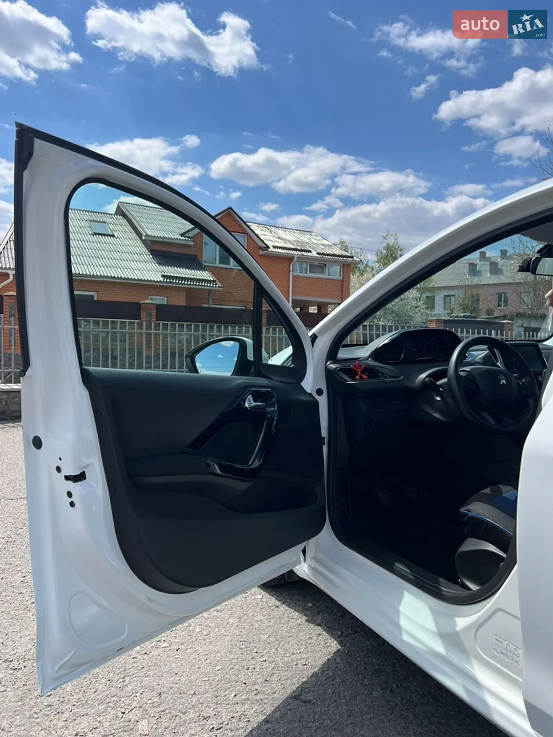 2013 Peugeot 208 - мініатюра 10