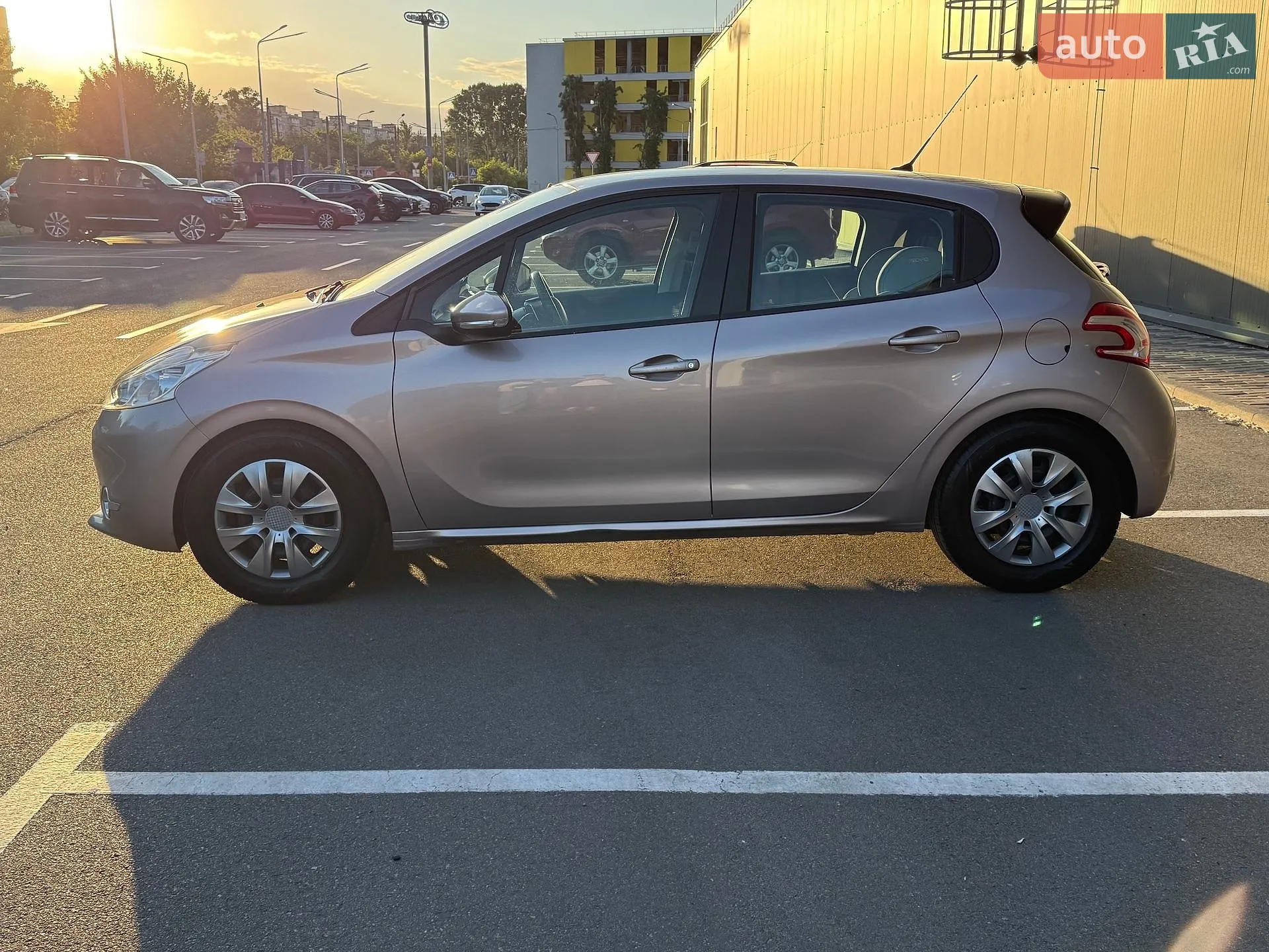 2013 Peugeot 208 - мініатюра 6