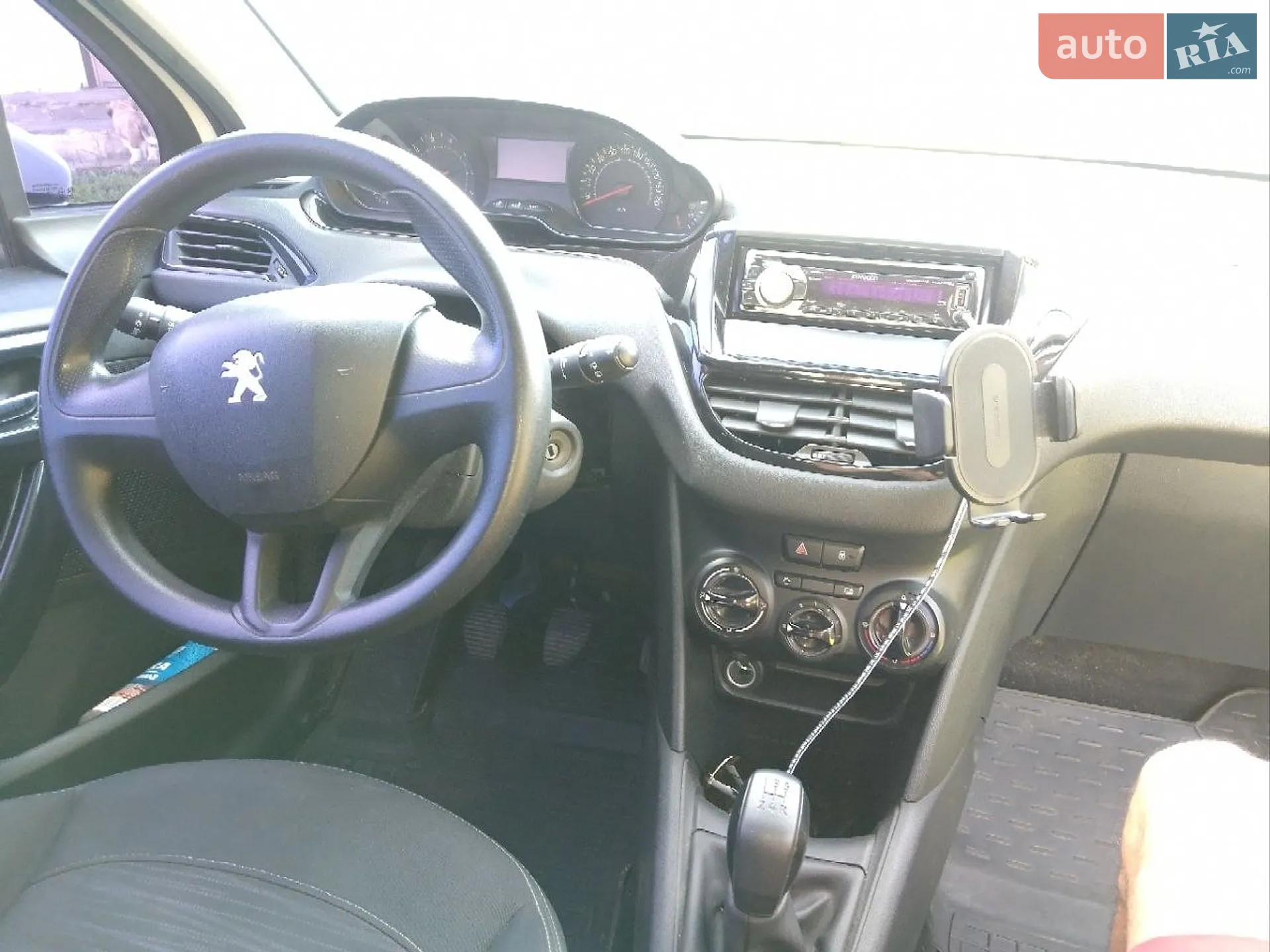 2013 Peugeot 208 - мініатюра 9