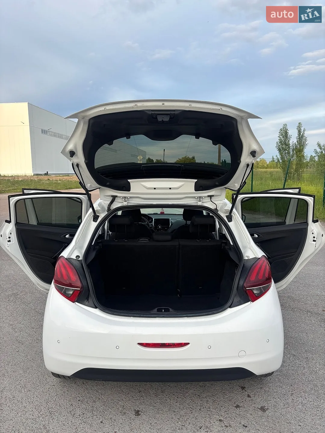 2016 Peugeot 208 - мініатюра 10