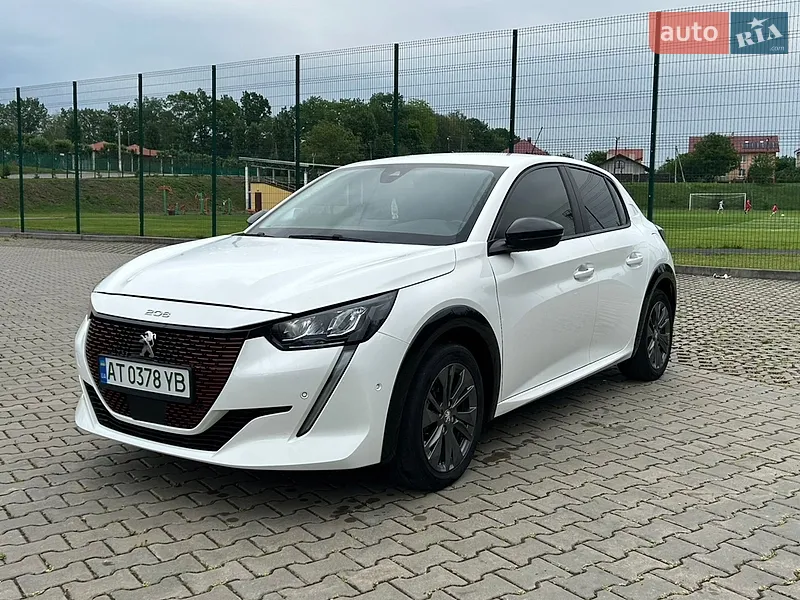 Peugeot 208 2022