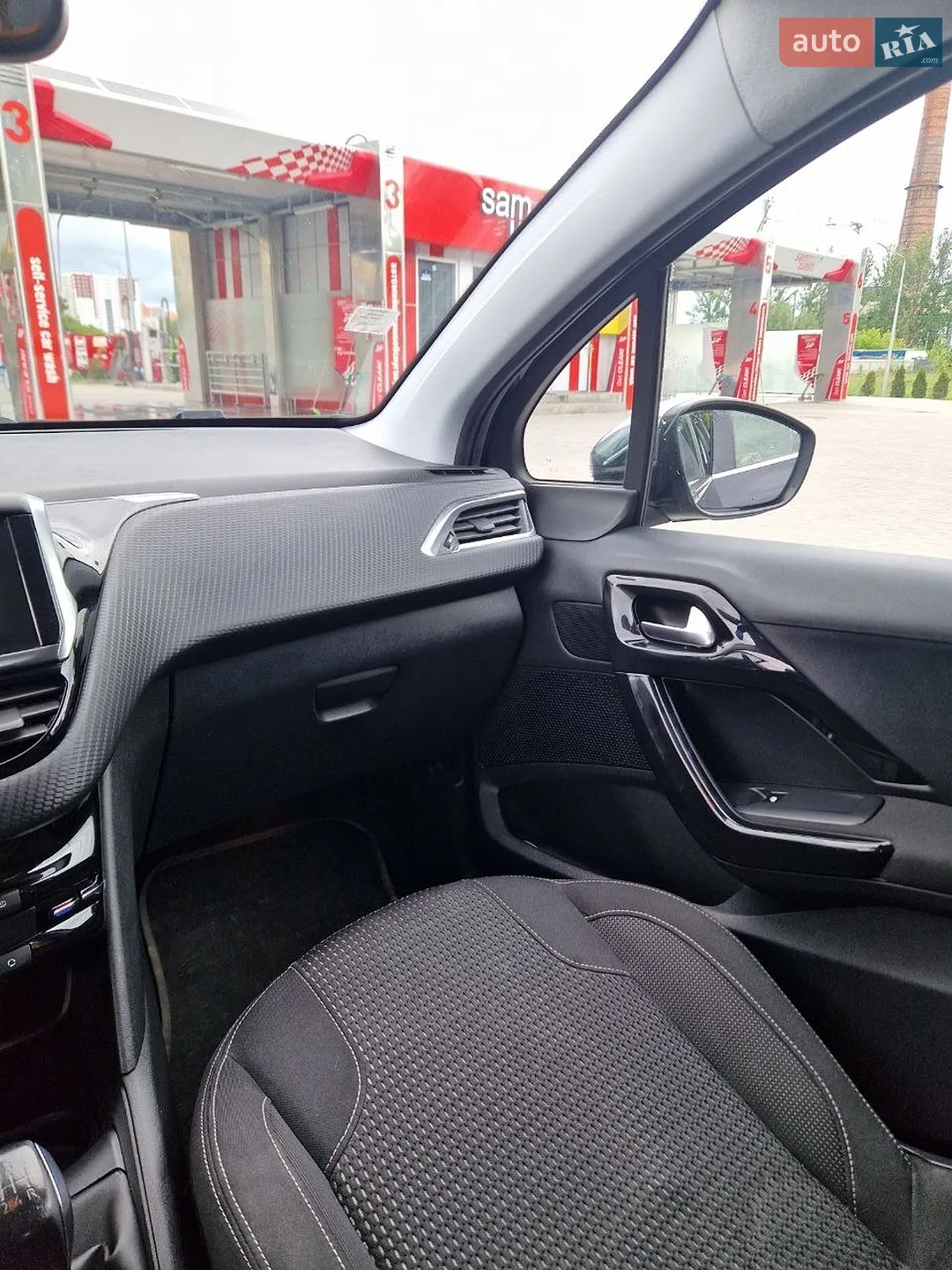 2016 Peugeot 208 - мініатюра 15