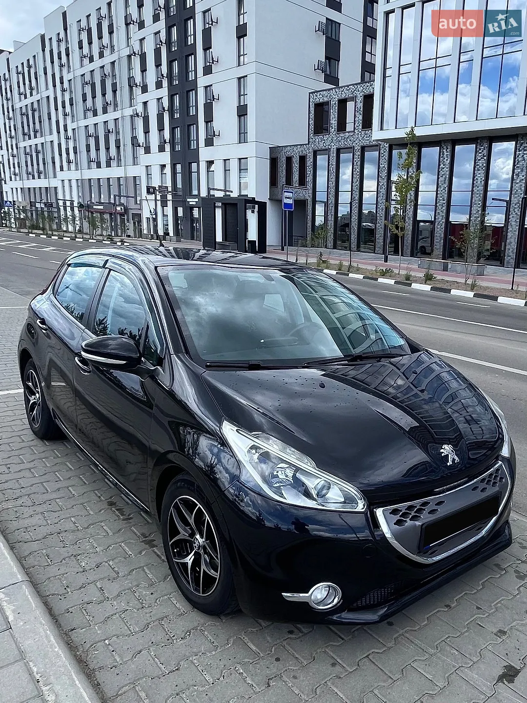 2012 Peugeot 208 - мініатюра 2