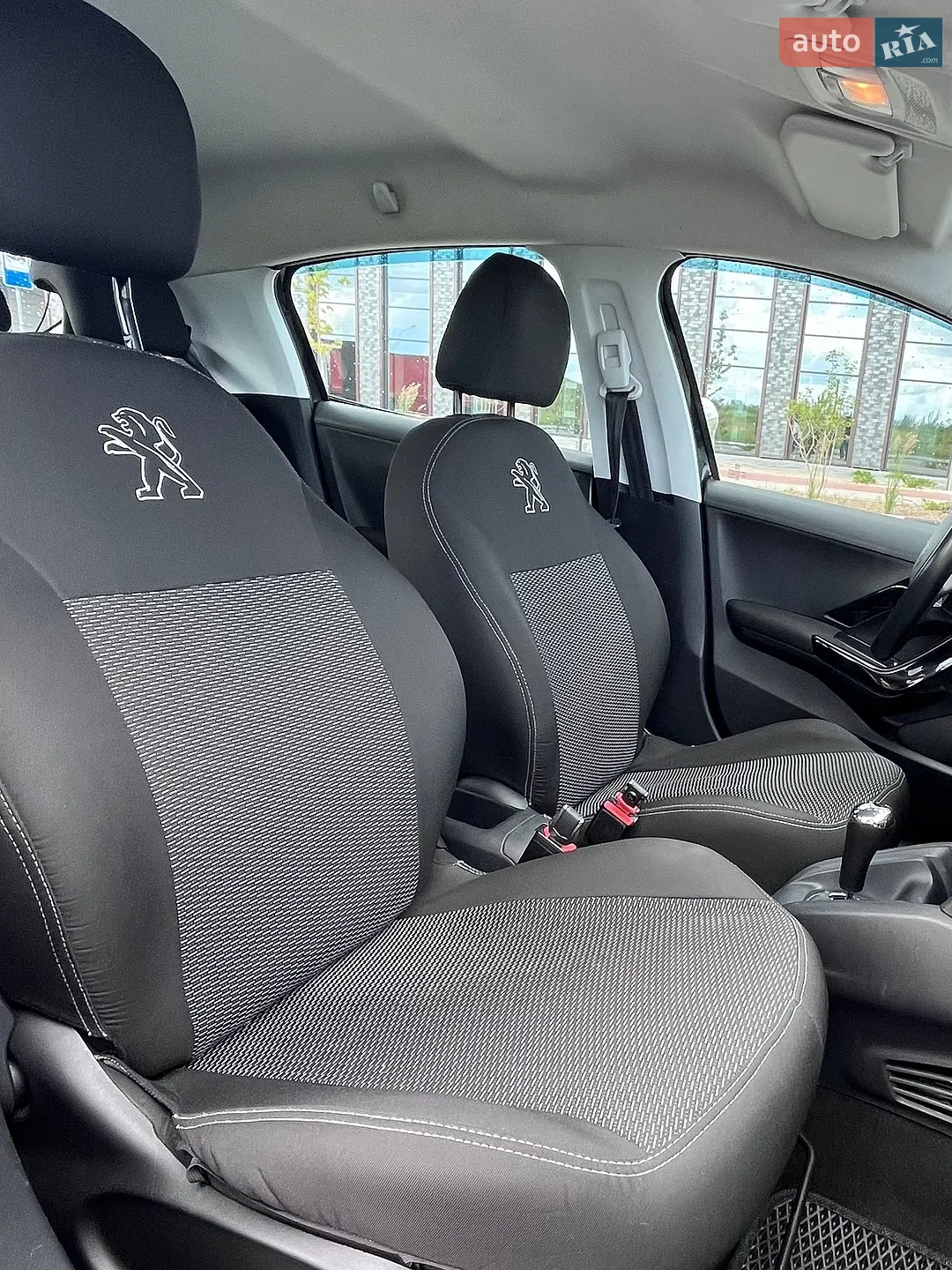 2012 Peugeot 208 - мініатюра 8