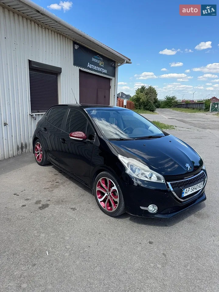 2014 Peugeot 208 - мініатюра 15