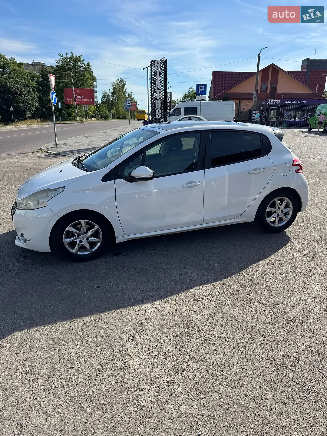 2012 Peugeot 208 - мініатюра 3