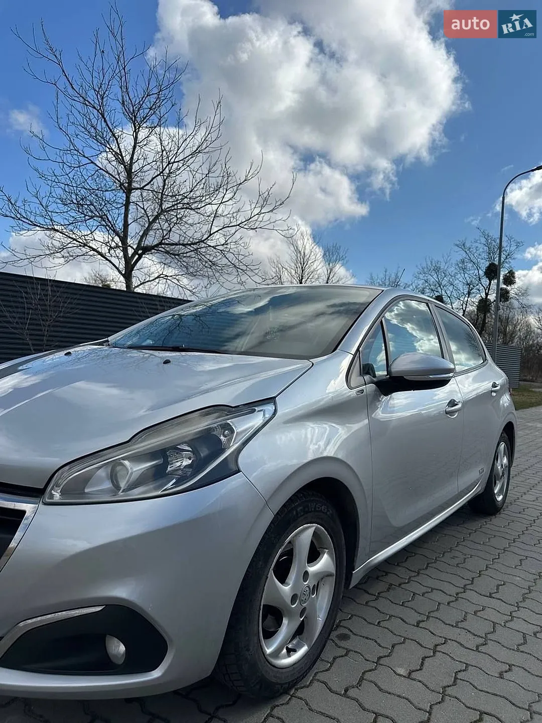 Peugeot 208 2015