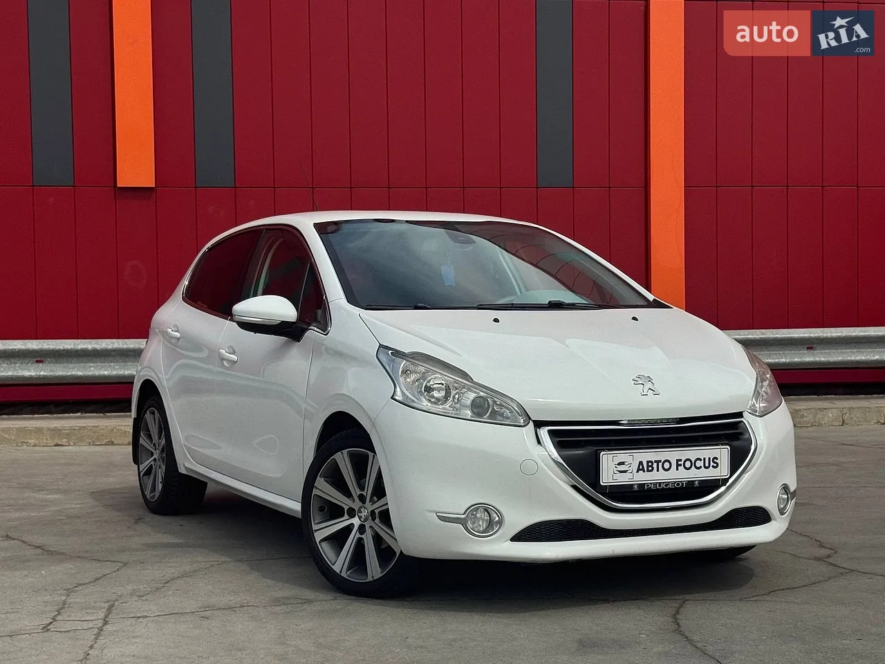 2013 Fiat Linea - мініатюра 24