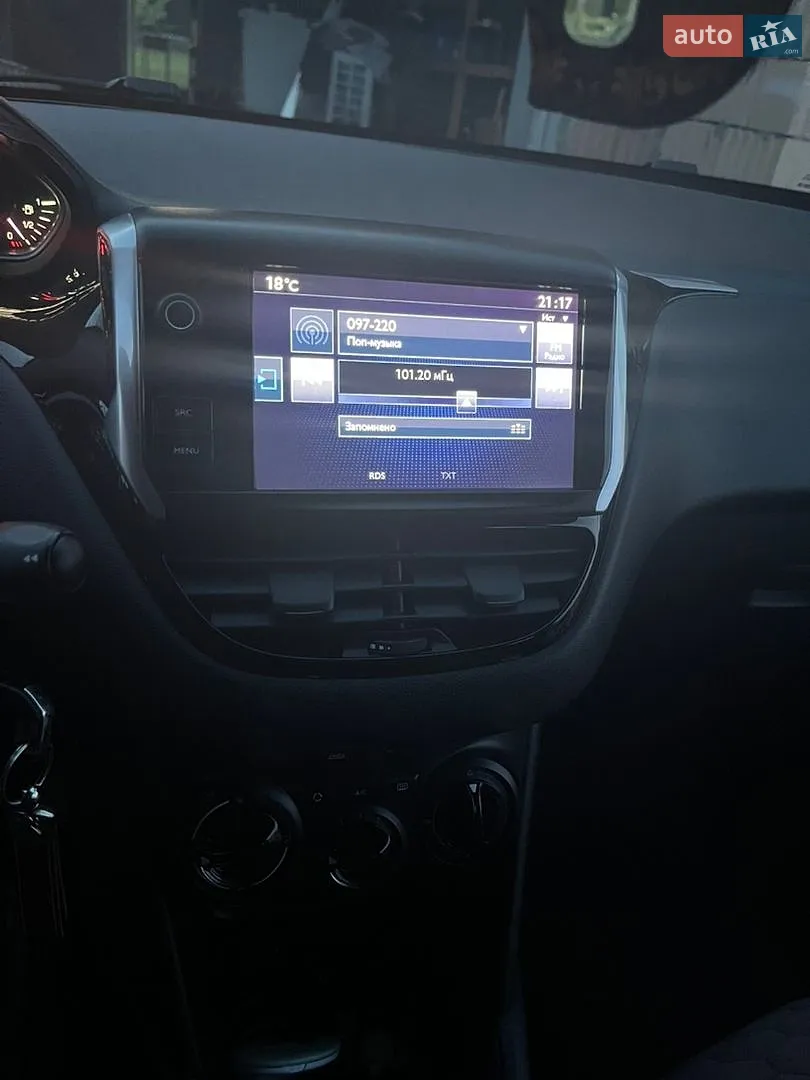2017 Peugeot 208 - мініатюра 3