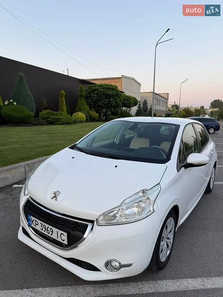 2014 Peugeot 208 - мініатюра 17