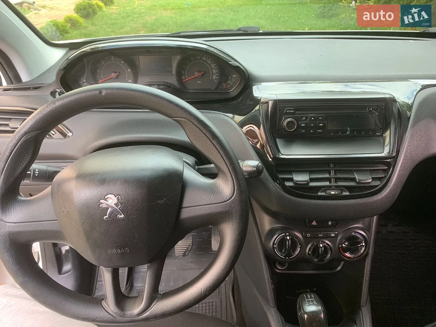 2013 Peugeot 208 - мініатюра 10