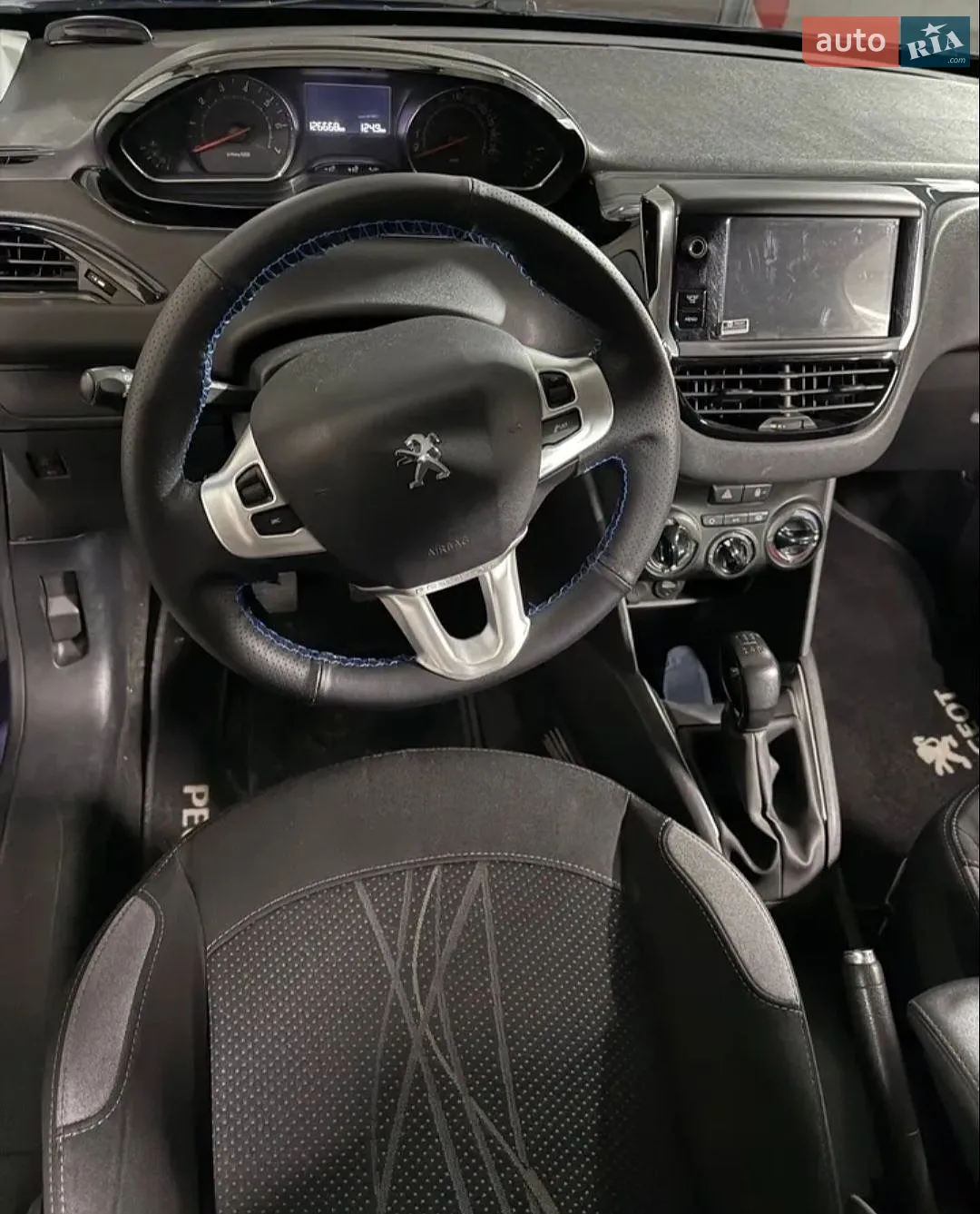 2013 Peugeot 208 - мініатюра 9