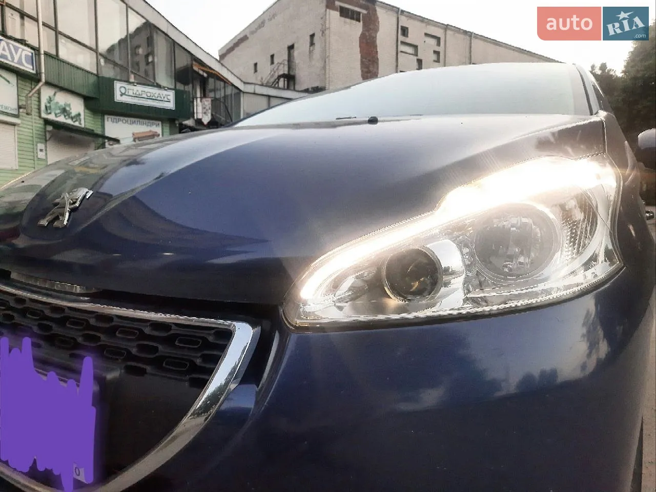 2013 Peugeot 208 - мініатюра 2