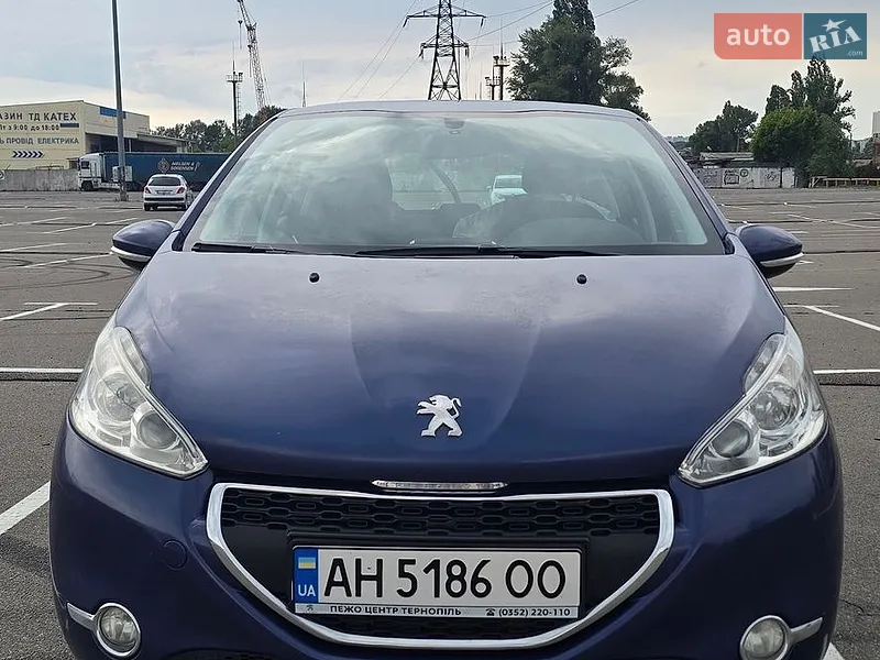 Peugeot 208 2013