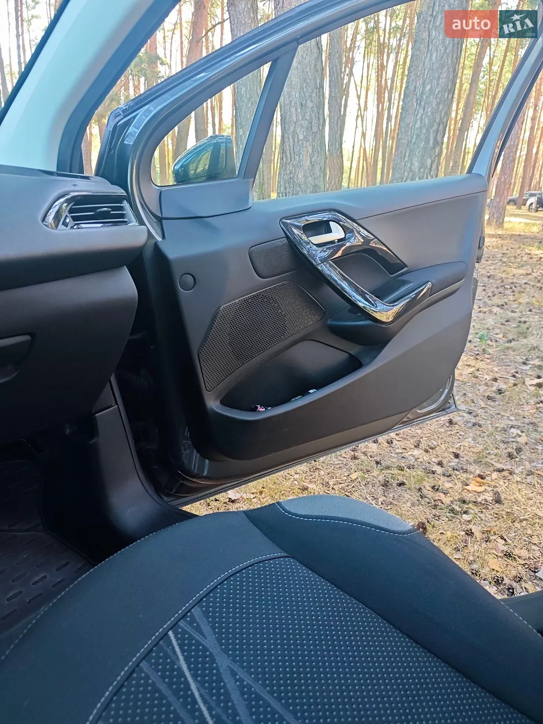 2012 Peugeot 208 - мініатюра 37