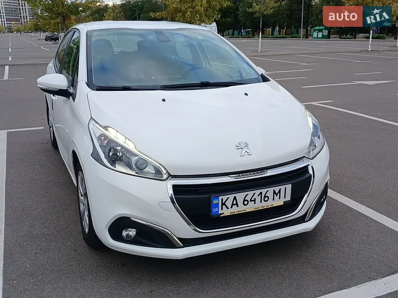 Peugeot 208
