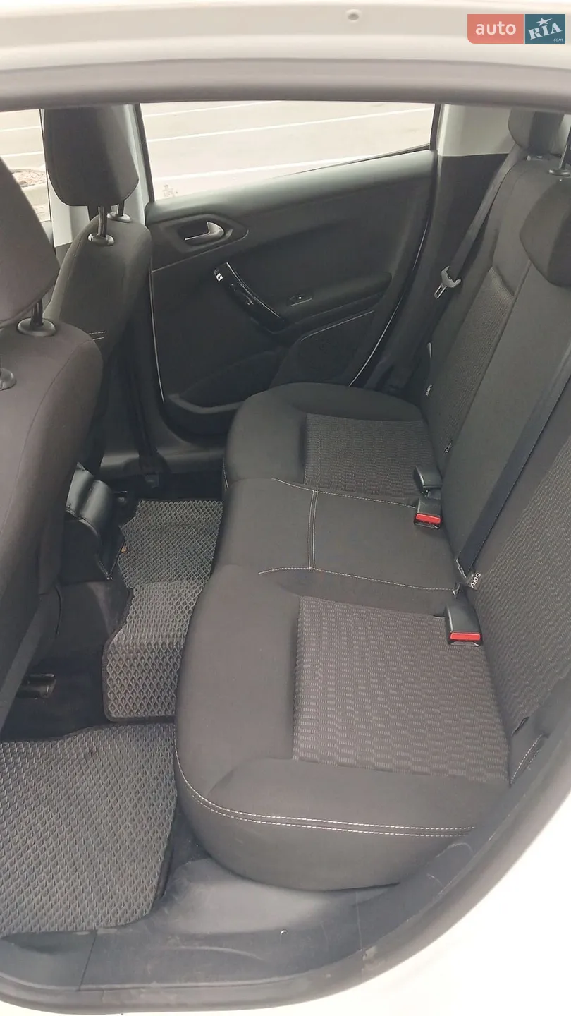 2017 Peugeot 208 - мініатюра 12