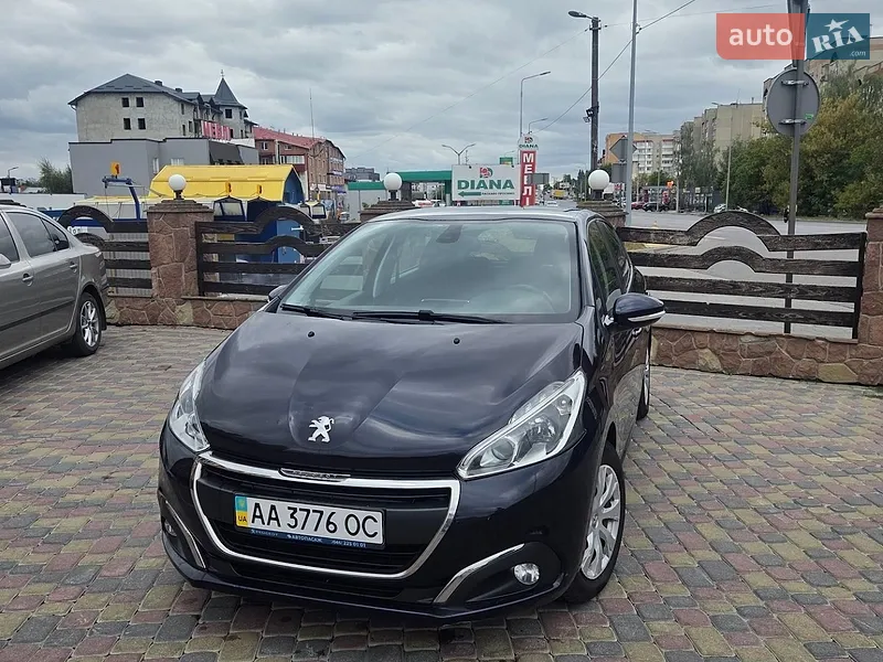 Peugeot 208