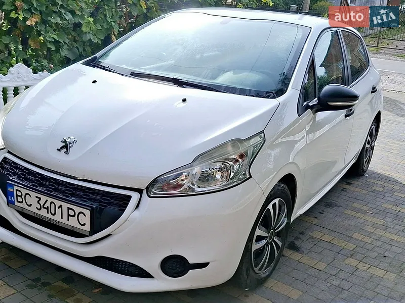 Peugeot 208 2013