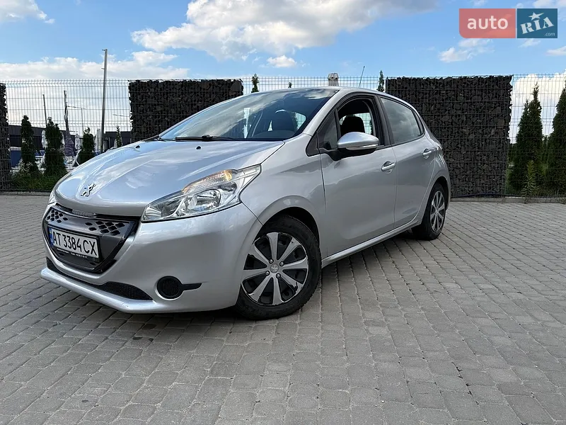 Peugeot 208 2013