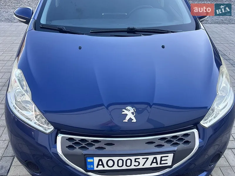 Peugeot 208